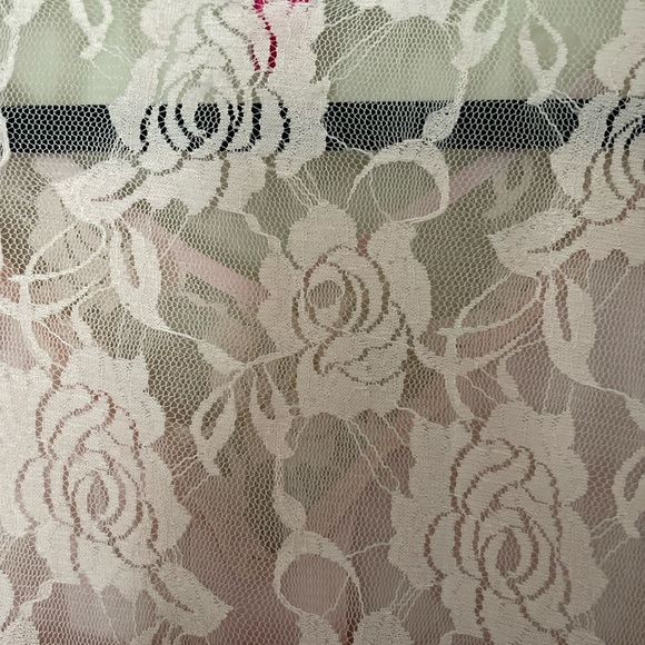 Vince Camuto hi-lo lacey sleeveless blouse size Large - Picture 6 of 7